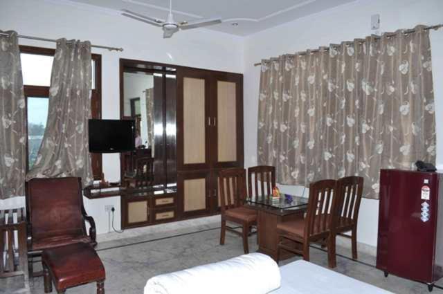 Shivanta Residency 호텔 Rishīkesh 객실 사진